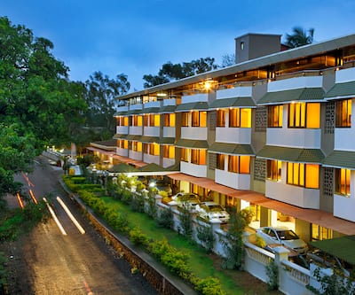 https://imgcld.yatra.com/ytimages/image/upload/t_hotel_yatra_city_desktop/v1455108396/Domestic Hotels/Hotels_Lonavala/Under the Over, A Sterling Holiday Resort/Exterior01_Lonavala_-_Under_The_Over_-_201208.jpg